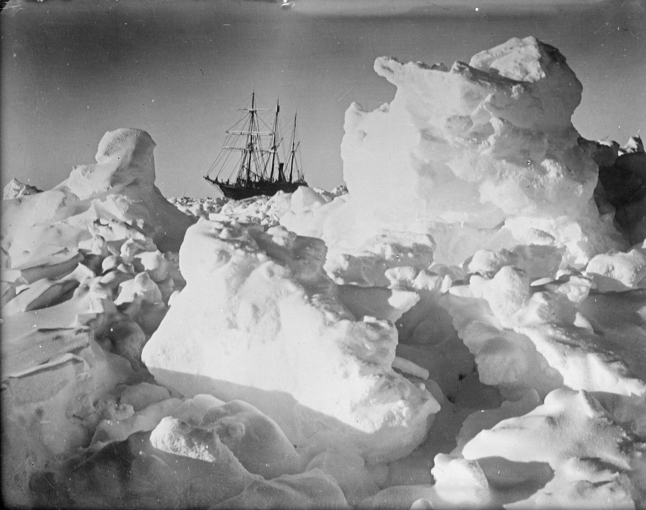 'Endurance' (1912) in the ice